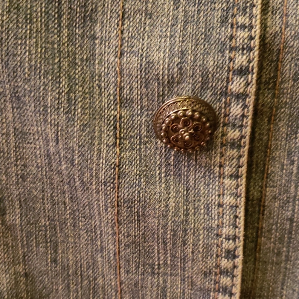 Jean jacket - Picture 2 of 4